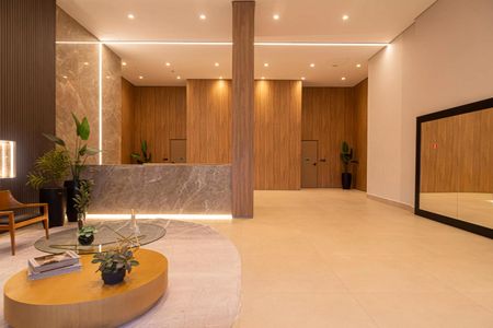 Apartamento à venda com 185m², 4 quartos e 3 vagas Apartamento à venda com 185m², 4 quartos e 3 vagasHall social