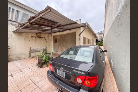 Casa à venda com 400m², 1 quarto e 6 vagas Casa à venda com 400m², 1 quarto e 6 vagasGaragem