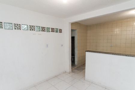 Sala de casa para alugar com 2 quartos, 58m² em Vila Medeiros, São Paulo