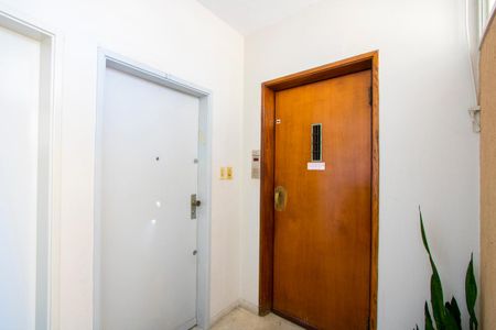 Apartamento à venda com 116m², 3 quartos e sem vagaÁrea comum - Hall social