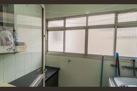 Apartamento à venda com 72m², 3 quartos e 1 vagaÁrea de Serviço