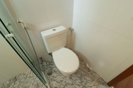 Apartamento para alugar com 90m², 3 quartos e 2 vagas Apartamento para alugar com 90m², 3 quartos e 2 vagasBanheiro da Suíte