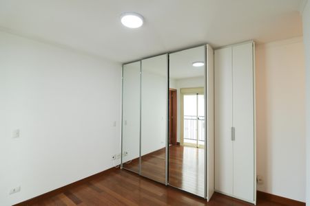 Apartamento para alugar com 90m², 3 quartos e 2 vagas Apartamento para alugar com 90m², 3 quartos e 2 vagasSuíte