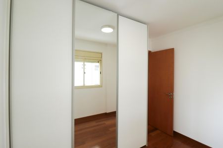Apartamento para alugar com 90m², 3 quartos e 2 vagas Apartamento para alugar com 90m², 3 quartos e 2 vagasQuarto 2