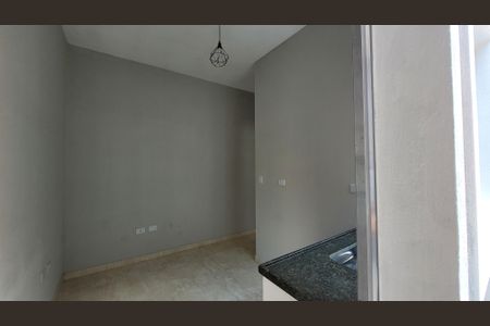 Casa de Condomínio para alugar com 1 quarto, 30m² em Vila Sao Roberto, Itaquaquecetuba
