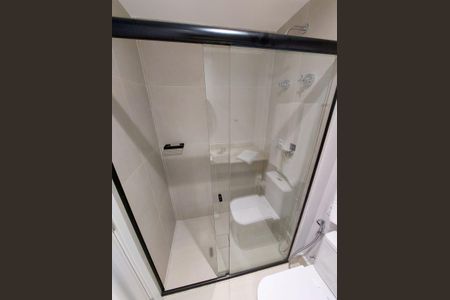 Banheiro de apartamento para alugar com 1 quarto, 30m² em Indianópolis, São Paulo