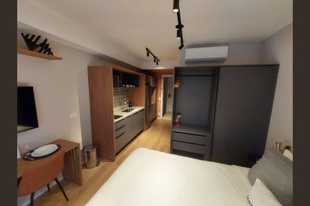 Quarto de apartamento para alugar com 1 quarto, 30m² em Indianópolis, São Paulo