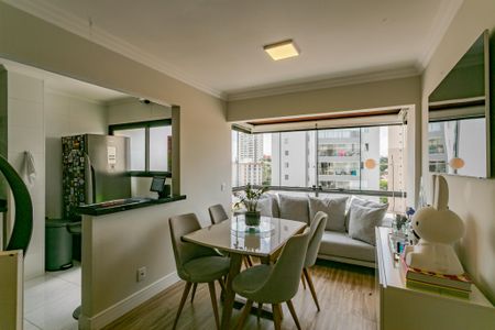 Sala de apartamento à venda com 2 quartos, 117m² em Vila Santo Estefano, São Paulo