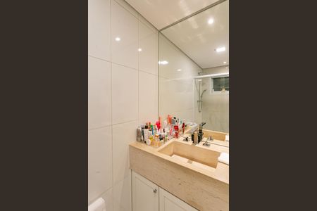 Apartamento à venda com 117m², 2 quartos e 2 vagasBanheiro da Suíte