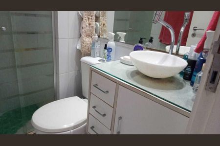 Apartamento para alugar com 74m², 2 quartos e 1 vaga Apartamento para alugar com 74m², 2 quartos e 1 vagaBanheiro