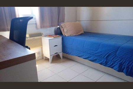 Apartamento para alugar com 74m², 2 quartos e 1 vaga Apartamento para alugar com 74m², 2 quartos e 1 vagaQuarto