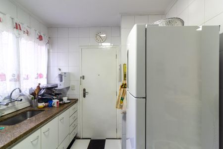 Apartamento à venda com 136m², 4 quartos e 3 vagas Apartamento à venda com 136m², 4 quartos e 3 vagasCozinha