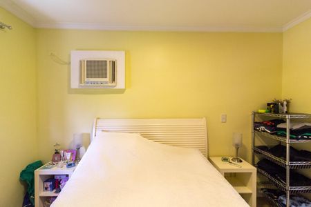 Apartamento à venda com 136m², 4 quartos e 3 vagas Apartamento à venda com 136m², 4 quartos e 3 vagasSuíte 2