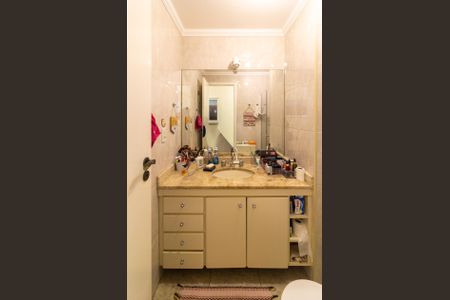 Apartamento à venda com 136m², 4 quartos e 3 vagas Apartamento à venda com 136m², 4 quartos e 3 vagasBanheiro Social