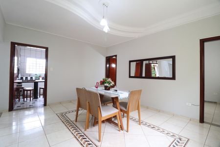 Sala de Jantar de casa para alugar com 6 quartos, 285m² em Jardim Patricia, Uberlândia