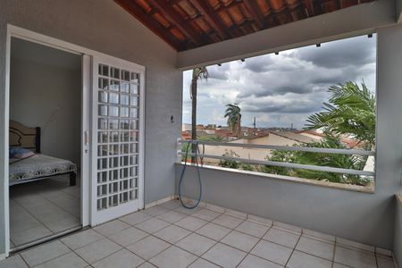 Casa para alugar com 285m², 6 quartos e 3 vagasQuarto 5