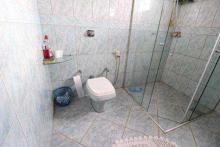 Casa para alugar com 285m², 6 quartos e 3 vagasBanheiro do Quarto 2