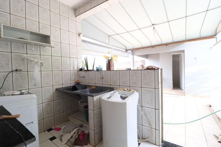Casa para alugar com 285m², 6 quartos e 3 vagasÁrea de Serviço
