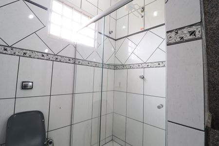 Casa para alugar com 285m², 6 quartos e 3 vagasBanheiro Social