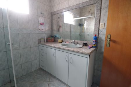 Casa para alugar com 285m², 6 quartos e 3 vagasBanheiro do Quarto 2