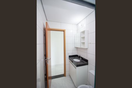 Casa para alugar com 87m², 2 quartos e 2 vagasBanheiro Social