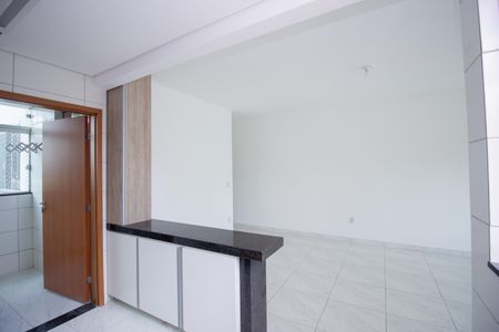 Casa para alugar com 87m², 2 quartos e 2 vagasCozinha e Área de Serviço