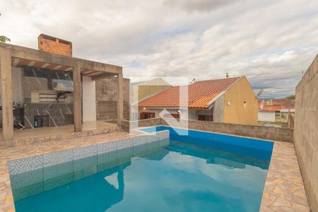 Casa à venda com 221m², 3 quartos e 2 vagas Casa à venda com 221m², 3 quartos e 2 vagasÁrea externa/Piscina