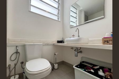 Apartamento à venda com 120m², 2 quartos e sem vagaSuíte - banheiro