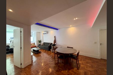 Sala de apartamento à venda com 2 quartos, 120m² em Copacabana, Rio de Janeiro