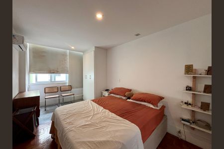 Apartamento à venda com 120m², 2 quartos e sem vagaSuíte 