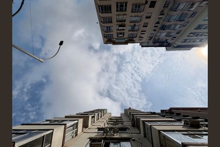 Apartamento à venda com 120m², 2 quartos e sem vagaFachada