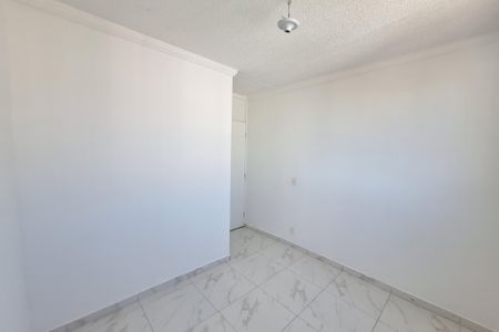 Quarto 2 de apartamento para alugar com 2 quartos, 50m² em Jardim Rotsen, Duque de Caxias