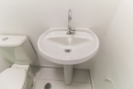 Apartamento para alugar com 32m², 2 quartos e sem vaga Apartamento para alugar com 32m², 2 quartos e sem vagaBanheiro