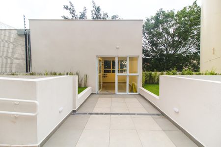 Apartamento para alugar com 32m², 2 quartos e sem vaga Apartamento para alugar com 32m², 2 quartos e sem vagaEntrada