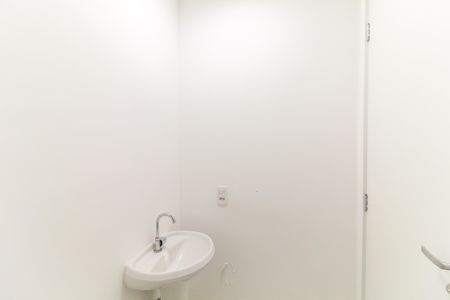 Apartamento para alugar com 32m², 2 quartos e sem vaga Apartamento para alugar com 32m², 2 quartos e sem vagaBanheiro