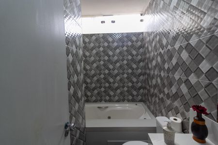 Casa para alugar com 520m², 8 quartos e 2 vagasBanheiro Suíte 2