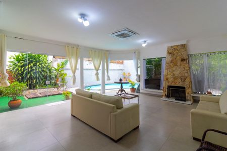 Sala de Estar de casa para alugar com 8 quartos, 520m² em Jardim Los Angeles, São Paulo