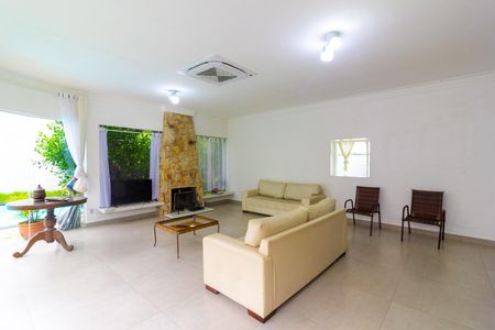 Casa para alugar com 520m², 8 quartos e 2 vagasSala de Estar