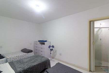 Casa para alugar com 520m², 8 quartos e 2 vagasSuíte 2 Edícula