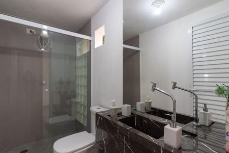 Casa para alugar com 520m², 8 quartos e 2 vagasBanheiro Social