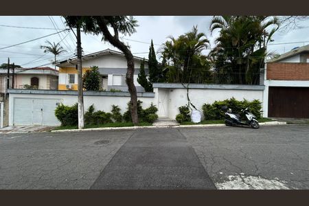Casa para alugar com 520m², 8 quartos e 2 vagasFachada