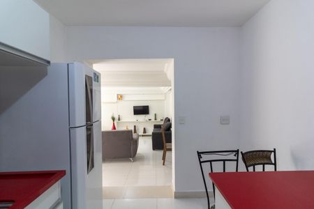 Casa para alugar com 520m², 8 quartos e 2 vagasCozinha Edícula