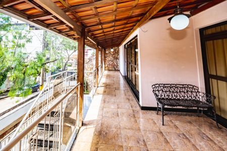 Casa à venda com 7 quartos, 514m² em Castelo, Belo Horizonte