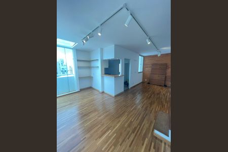 Sala de apartamento para alugar com 2 quartos, 110m² em Moema, São Paulo