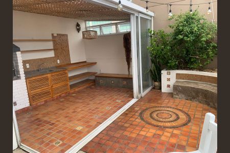 Apartamento para alugar com 110m², 2 quartos e 2 vagas Apartamento para alugar com 110m², 2 quartos e 2 vagasÁrea externa