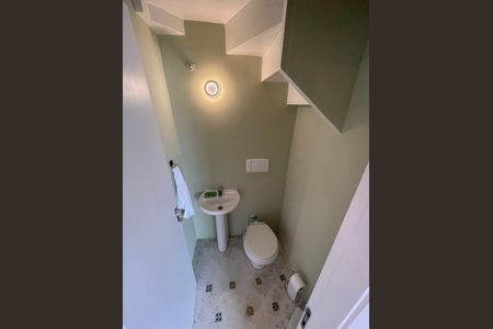 Banheiro de apartamento para alugar com 2 quartos, 110m² em Moema, São Paulo