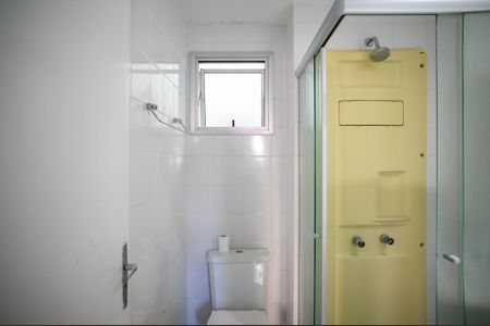 Apartamento à venda com 73m², 3 quartos e 1 vaga Apartamento à venda com 73m², 3 quartos e 1 vagaBanheiro Social