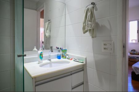 Apartamento à venda com 73m², 3 quartos e 1 vaga Apartamento à venda com 73m², 3 quartos e 1 vagaBanheiro Social
