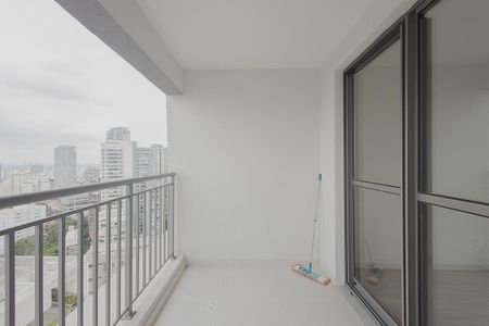 Varanda de kitnet/studio para alugar com 1 quarto, 26m² em Pompeia, São Paulo