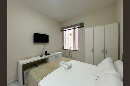 Sala/quarto de apartamento à venda com 1 quarto, 27m² em Copacabana, Rio de Janeiro